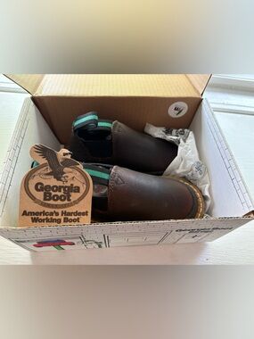 Youth Georgia Boots Brand New With Tags - size youth 9